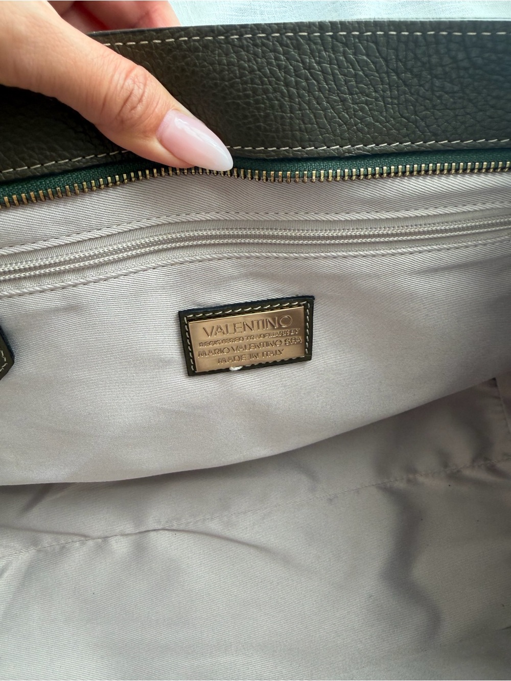 Mario Valentino Milano Olive Pebbled Leather Tote Crossbody Bag - Picture 7 of 7